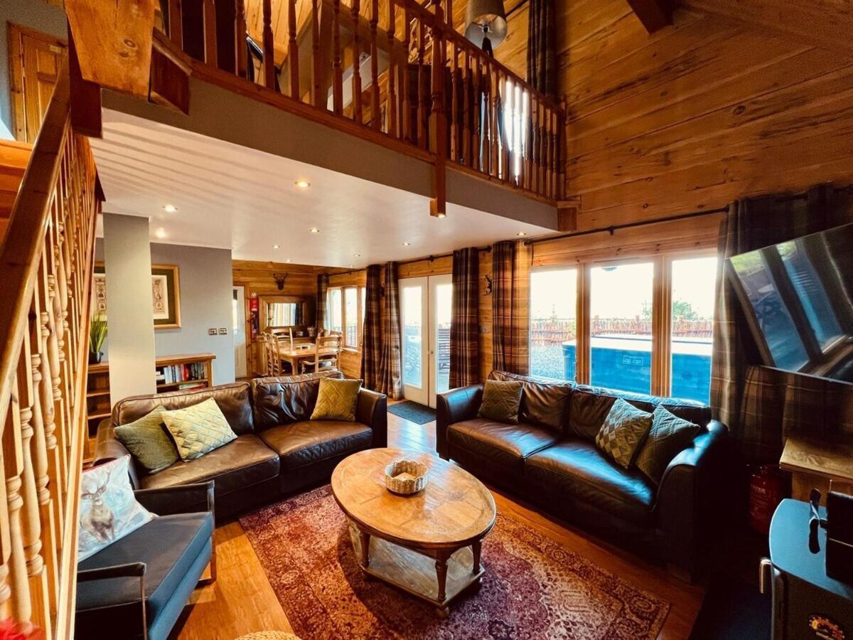 Lodges On Loch Ness Inverness Camera foto